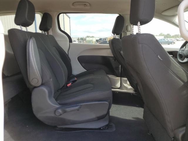 Photo 11 from auction – 2021 CHRYSLER VOYAGER L with VIN 2C4RC1AG6MR567485