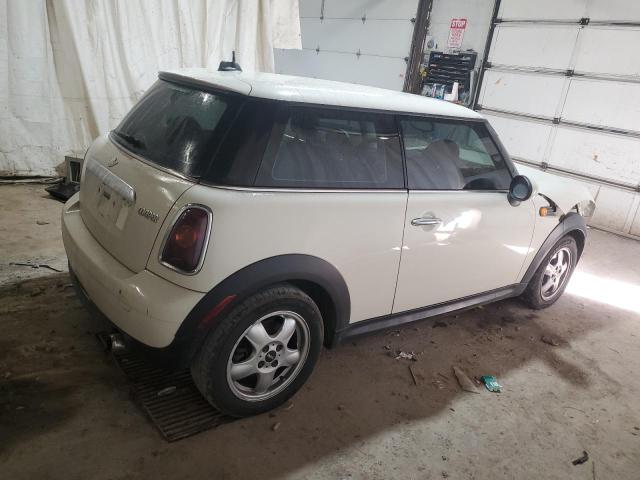 Photo 3 from auction – 2007 MINI COOPER with VIN WMWMF33537TT54447