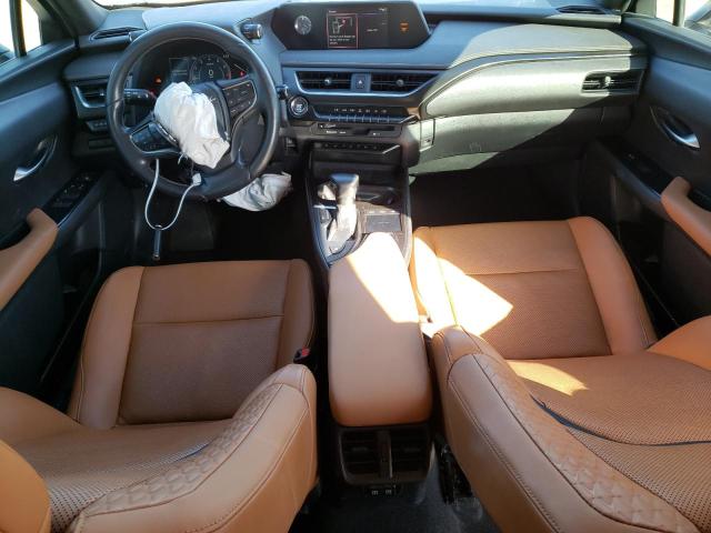 Снимка 8 от търг – 2019 LEXUS UX 200 с VIN JTHY3JBH6K2013392