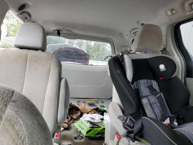 Photo 10 from auction – 2014 TOYOTA SIENNA LE with VIN 5TDKK3DC8ES482522