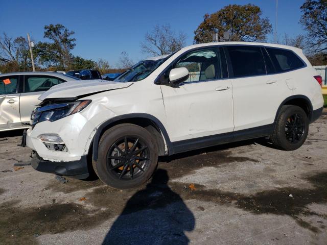 HONDA PILOT EX 2017 с VIN 5FNYF6H33HB058104 - Фото с аукциона