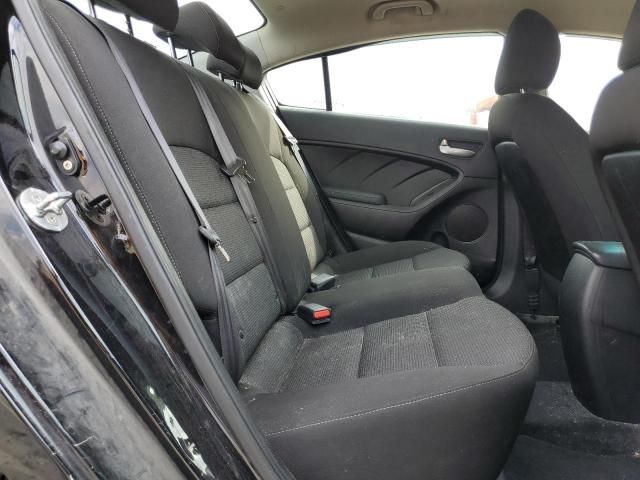 Photo 10 from auction – 2017 KIA FORTE LX with VIN 3KPFK4A78HE105203