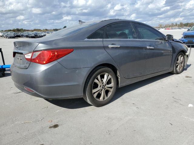 Photo 3 from auction – 2011 HYUNDAI SONATA SE with VIN 5NPEC4AC6BH256470