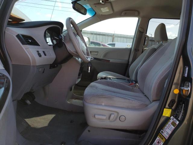 Photo 7 from auction – 2013 TOYOTA SIENNA LE with VIN 5TDKK3DC3DS309117