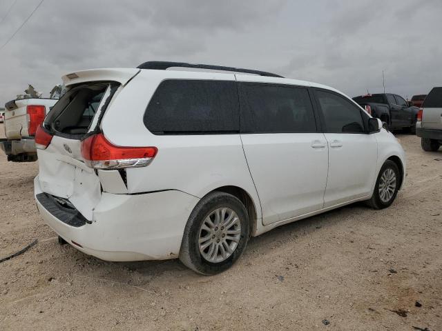 Photo 3 from auction – 2011 TOYOTA SIENNA XLE with VIN 5TDYK3DC3BS040222