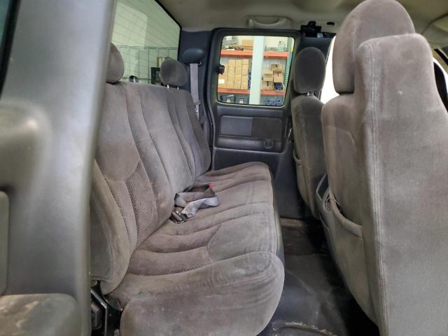Photo 10 from auction – 2003 CHEVROLET SILVERADO with VIN 1GCEK19T03E181935