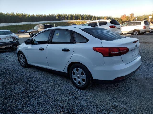Photo 2 from auction – 2016 FORD FOCUS S with VIN 1FADP3E20GL384529