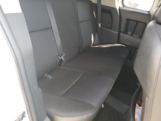 Photo 11 from auction – 2013 TOYOTA FJ CRUISER with VIN JTEZU4BF4DK013084