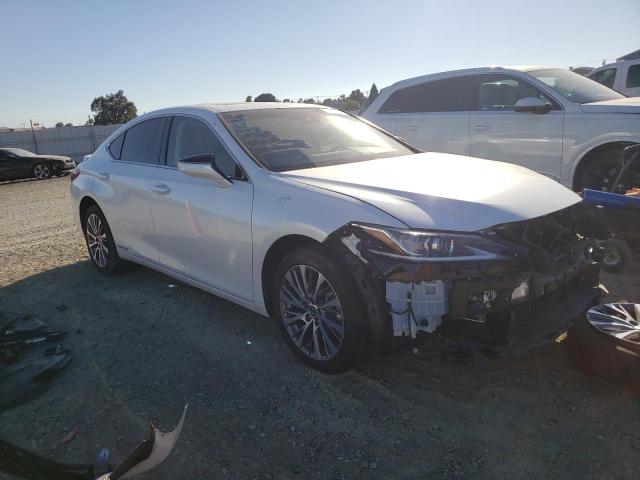 Photo 4 from auction – 2020 LEXUS ES 300H with VIN 58AD21B18LU008789