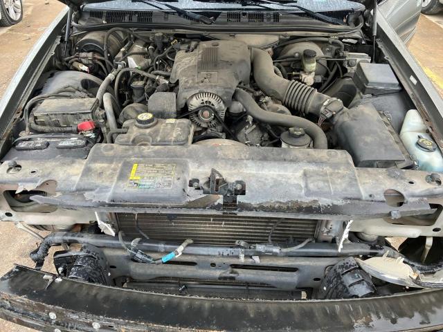 Photo 11 from auction – 2004 MERCURY GRAND MARQ with VIN 2MEFM75W64X653877
