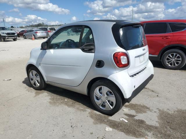 Photo 2 from auction – 2017 SMART FORTWO with VIN WMEFJ5DA5HK169407