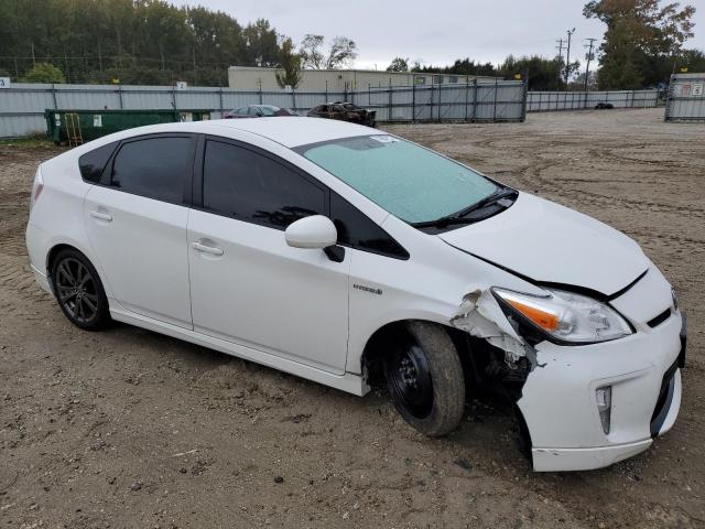 Photo 4 from auction – 2013 TOYOTA PRIUS with VIN JTDKN3DU3D5702847