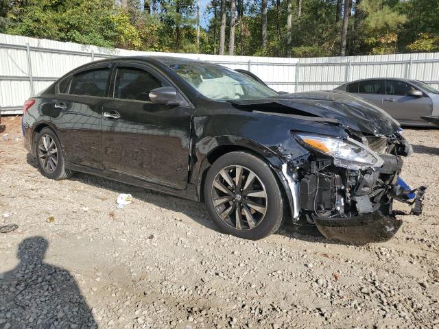 Photo 4 from auction – 2017 NISSAN ALTIMA with VIN 1N4AL3AP4HC120232