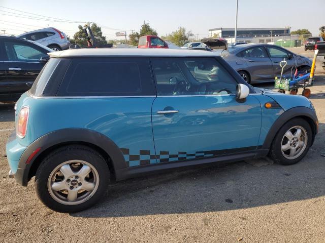 Photo 3 from auction – 2009 MINI COOPER with VIN WMWMF33589TW71613