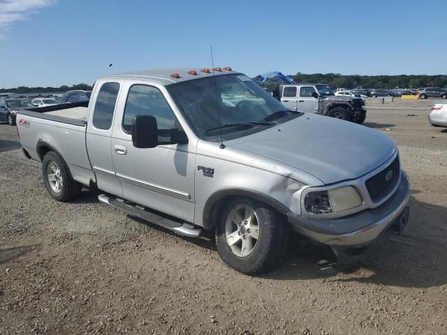 Photo 4 from auction – 2002 FORD F150 with VIN 1FTRX18W42NA87201