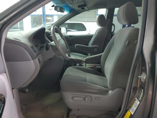 Photo 7 from auction – 2005 TOYOTA SIENNA CE with VIN 5TDZA23C65S318828