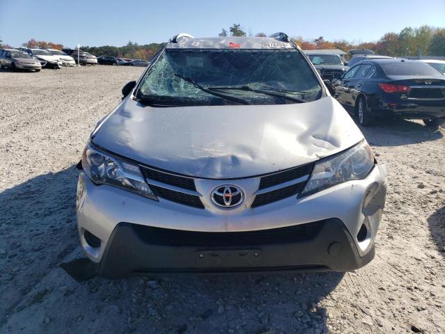 Photo 5 from auction – 2015 TOYOTA RAV4 LE with VIN JTMBFREV6FJ034253