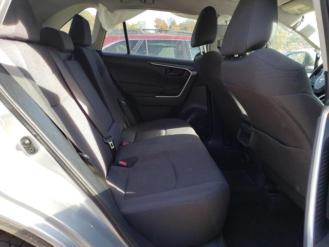 Photo 11 from auction – 2019 TOYOTA RAV4 LE with VIN 2T3G1RFVXKW081641