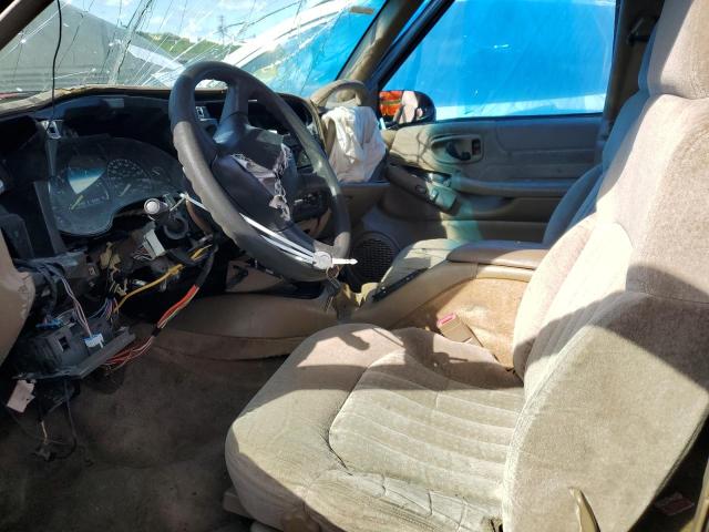 Photo 7 from auction – 2000 CHEVROLET BLAZER with VIN 1GNCS18W0YK219697
