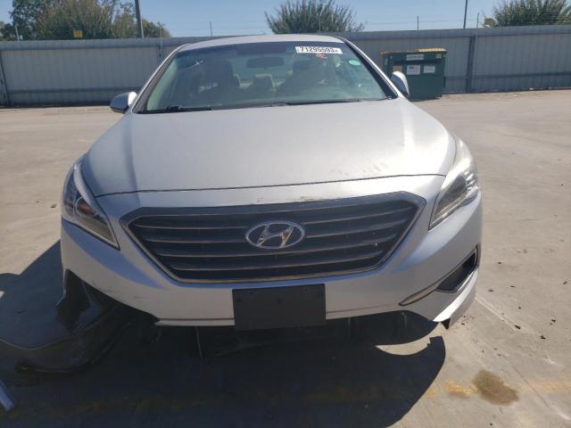Photo 5 from auction – 2017 HYUNDAI SONATA SE with VIN 5NPE24AF8HH493869