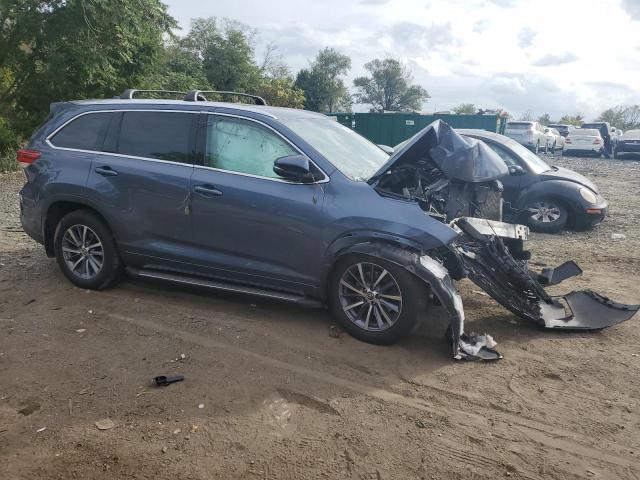 Photo 4 from auction – 2018 TOYOTA HIGHLANDER with VIN 5TDJZRFH5JS886603