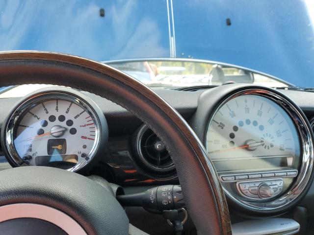 Photo 9 from auction – 2007 MINI COOPER with VIN WMWMF335X7TL68085