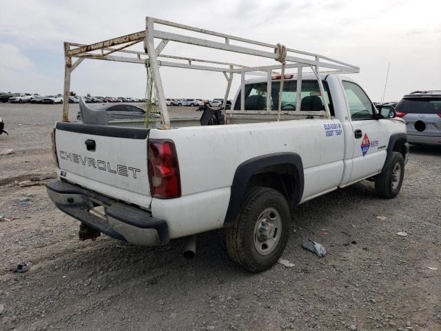 Photo 3 from auction – 2003 CHEVROLET SILVERADO with VIN 1GCHC24UX3E121614