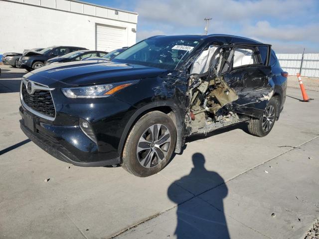 TOYOTA HIGHLANDER 2020 with VIN 5TDGZRBH4LS521137 - Photo from auction