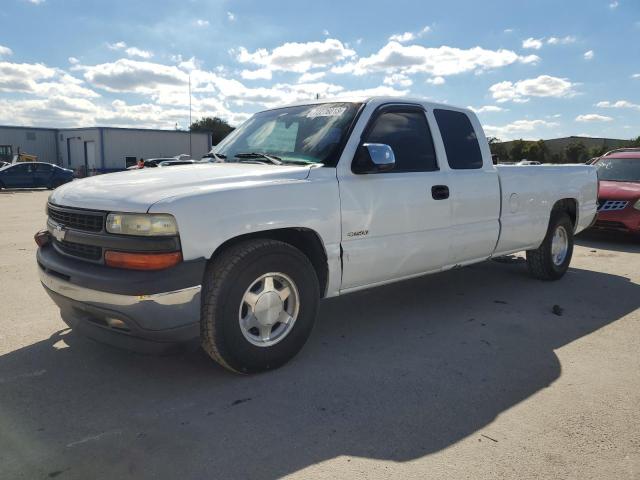 CHEVROLET SILVERADO 2000 with VIN 1GCEC19V8YE209003 - Photo from auction