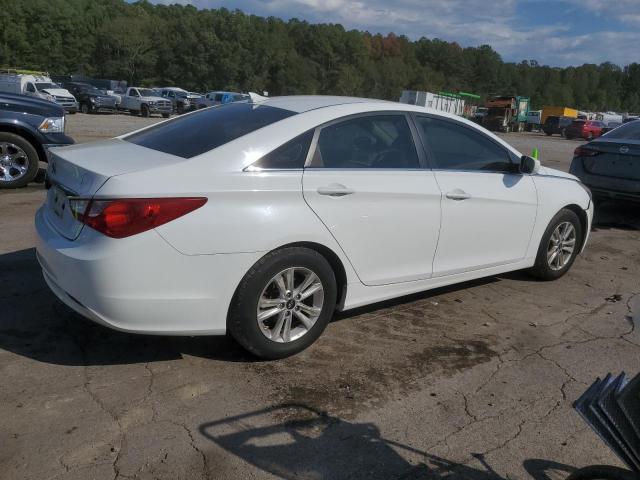 Photo 3 from auction – 2012 HYUNDAI SONATA GLS with VIN 5NPEB4AC4CH457921