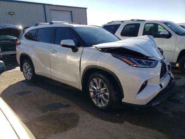 Photo 4 from auction – 2021 TOYOTA HIGHLANDER with VIN 5TDDZRBH1MS533444