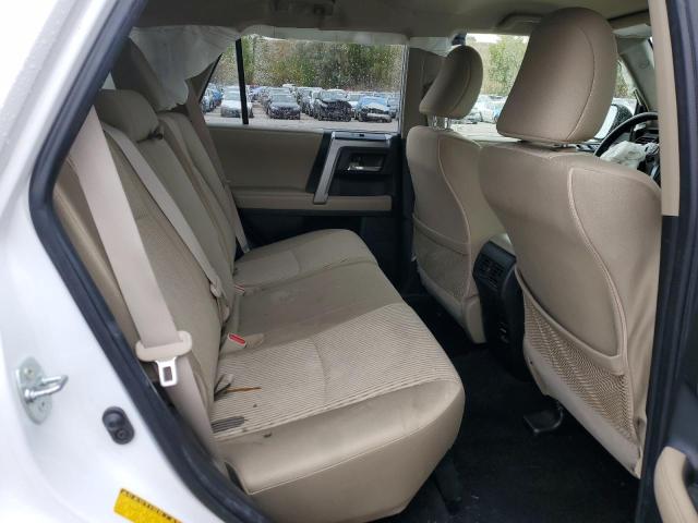 Photo 11 from auction – 2018 TOYOTA 4RUNNER SR with VIN JTEBU5JR0J5570572