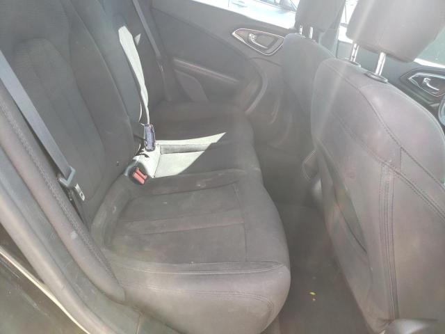 Photo 10 from auction – 2015 CHRYSLER 200 LIMITE with VIN 1C3CCCAB0FN646774
