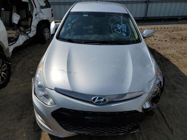 Photo 5 from auction – 2012 HYUNDAI SONATA HYB with VIN KMHEC4A46CA024173