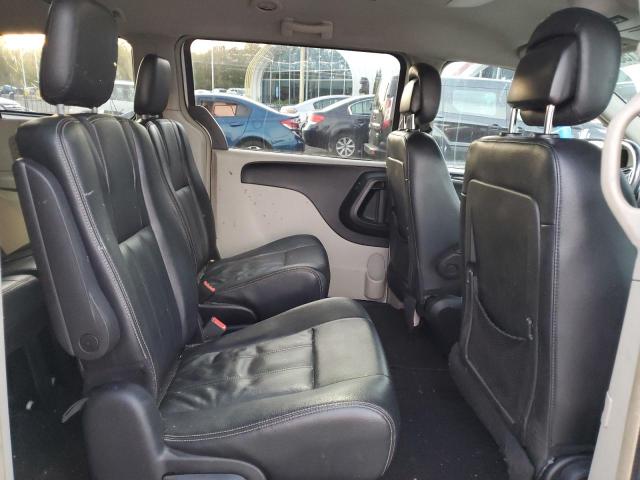 Photo 10 from auction – 2016 CHRYSLER TOWN & COU with VIN 2C4RC1BG5GR118706