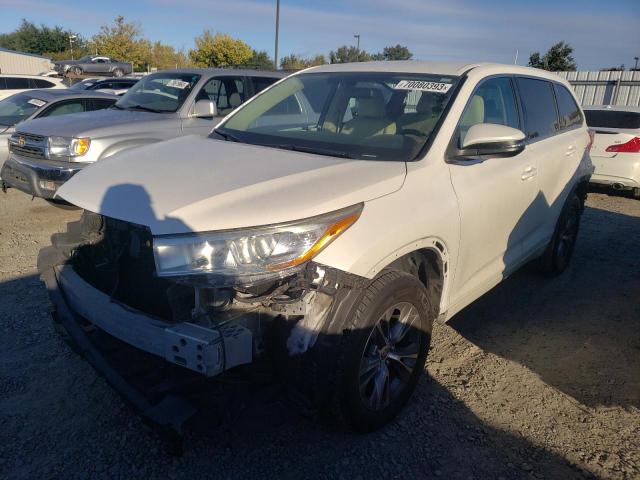 TOYOTA HIGHLANDER 2015 with VIN 5TDBKRFH5FS209695 - Photo from auction