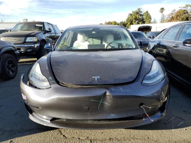 Photo 5 from auction – 2018 TESLA MODEL 3 with VIN 5YJ3E1EAXJF155597
