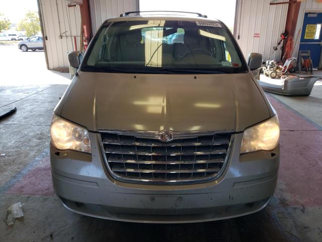 Photo 5 from auction – 2008 CHRYSLER TOWN & COU with VIN 2A8HR54P78R682401