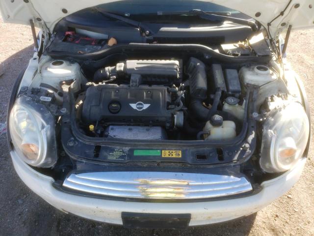 Photo 11 from auction – 2010 MINI COOPER with VIN WMWMF3C55ATU76637
