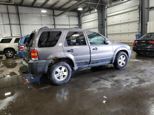Photo 3 from auction – 2005 FORD ESCAPE XLT with VIN 1FMYU93175KD62222