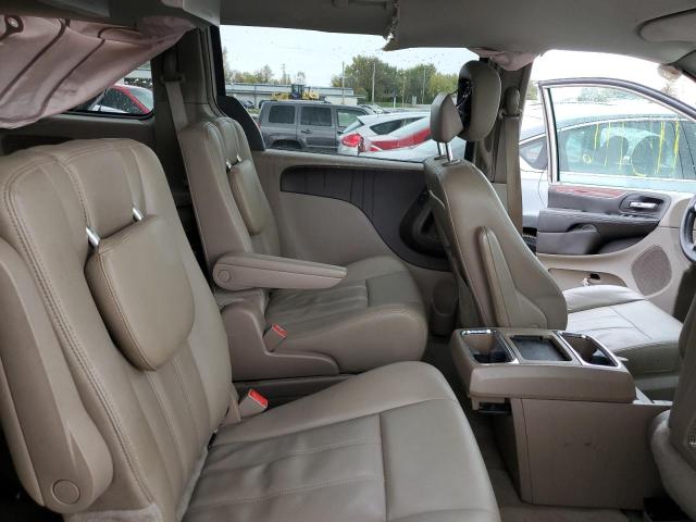Photo 11 from auction – 2016 CHRYSLER TOWN & COU with VIN 2C4RC1BG6GR187484