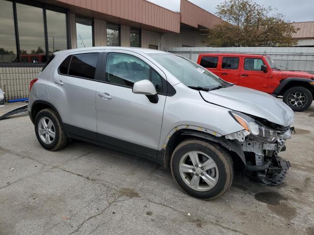 Photo 4 from auction – 2020 CHEVROLET TRAX LS with VIN KL7CJNSB2LB312655