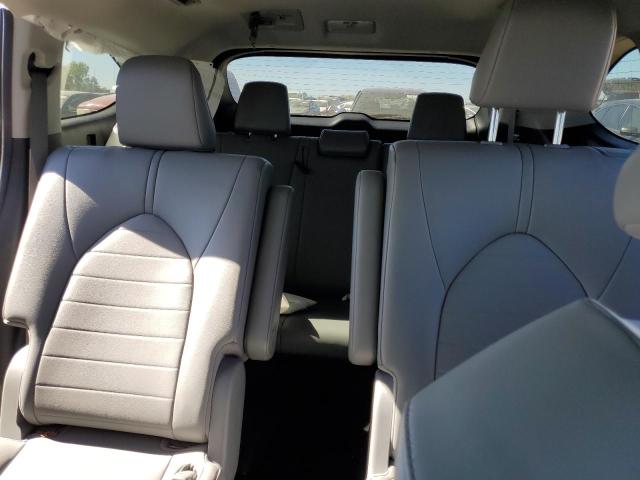 Photo 10 from auction – 2022 TOYOTA HIGHLANDER with VIN 5TDGZRAH5NS106512
