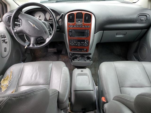 Photo 8 from auction – 2005 CHRYSLER TOWN & COU with VIN 2C4GP64L85R337773
