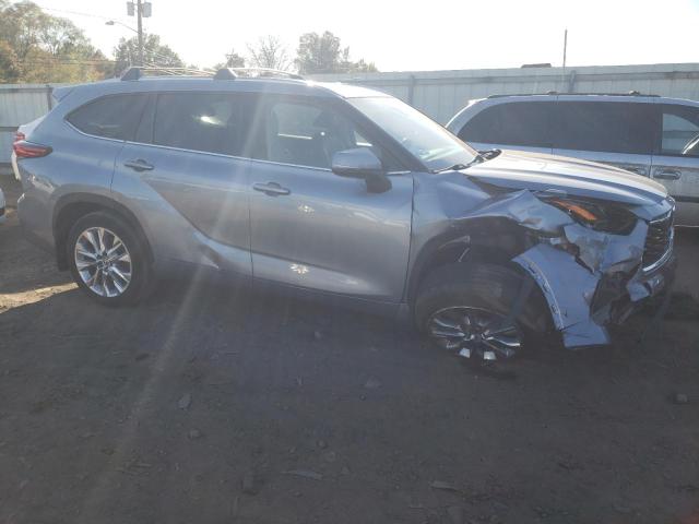 Photo 4 from auction – 2021 TOYOTA HIGHLANDER with VIN 5TDDZRBHXMS089285