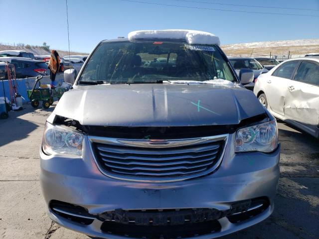 Photo 5 from auction – 2016 CHRYSLER TOWN & COU with VIN 2C4RC1BGXGR294778