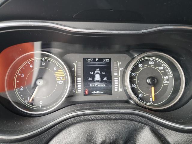 Photo 9 from auction – 2019 JEEP CHEROKEE L with VIN 1C4PJLCB1KD302841