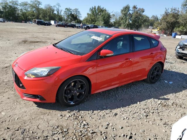 FORD FOCUS ST 2013 مع رقم تعريف المركبة 1FADP3L93DL383399 - صورة من المزاد
