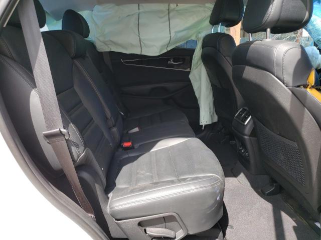 Photo 11 from auction – 2016 KIA SORENTO EX with VIN 5XYPH4A16GG046605
