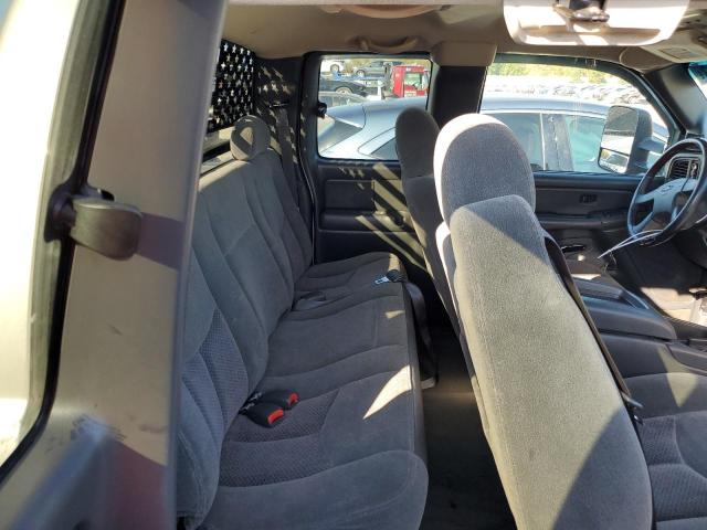 Photo 10 from auction – 2004 CHEVROLET SILVERADO with VIN 2GCEK19T741314516